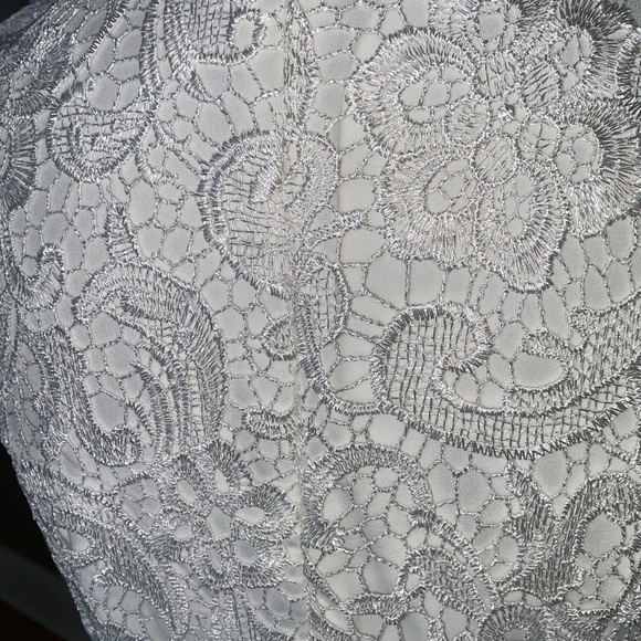 Crochet white gown - Picture 3 of 4